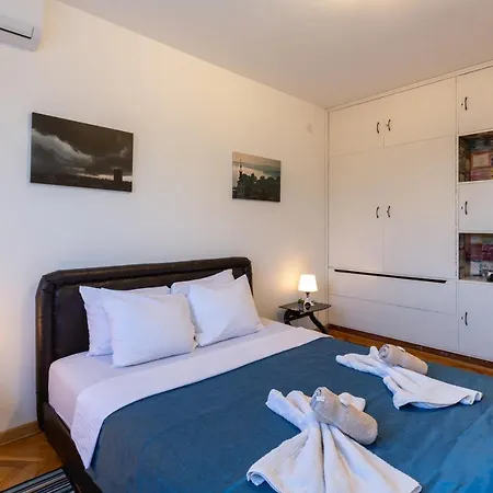 King Marko Lejlighed